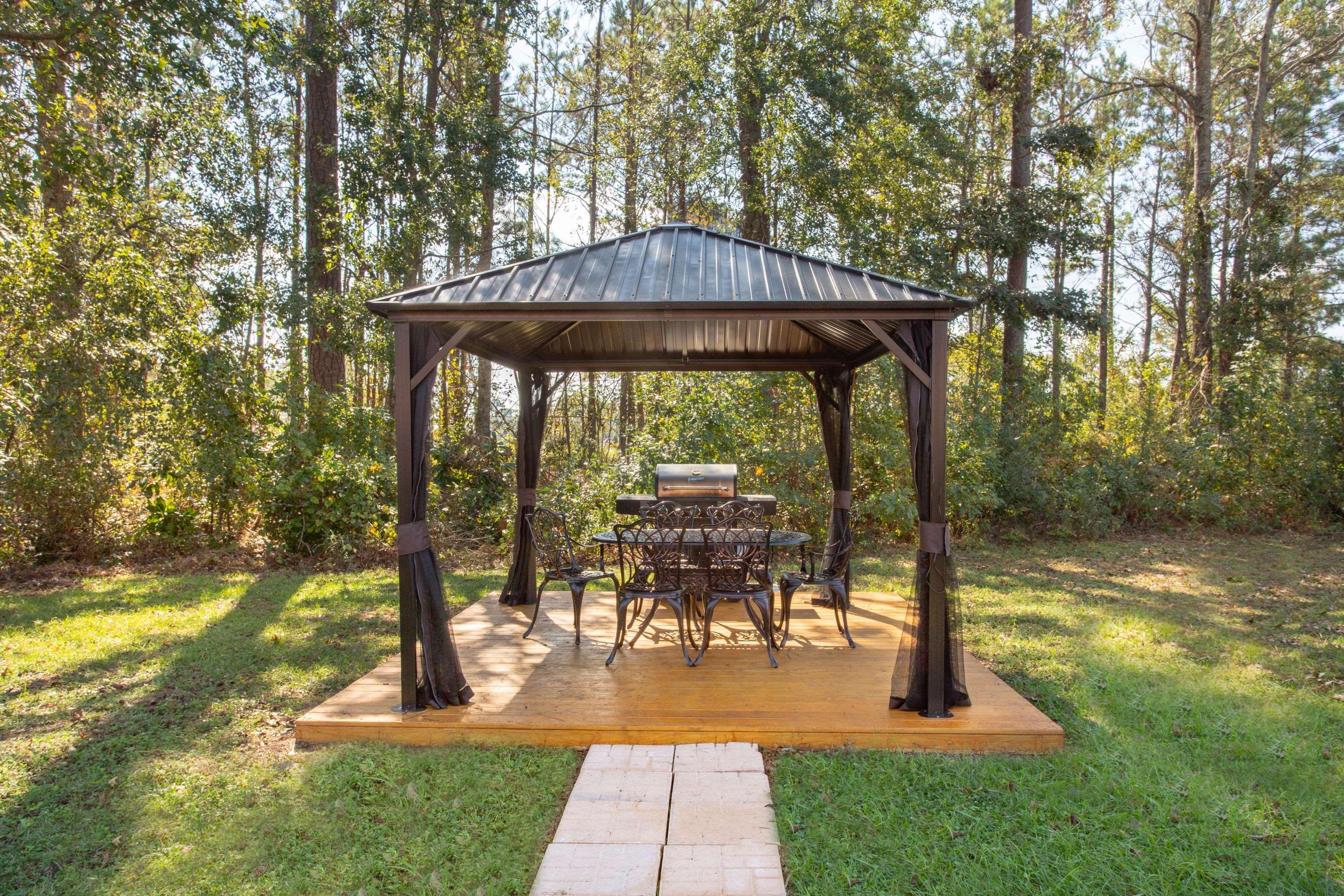 Baymont By Wyndham Midway Tallahassee Exterior photo